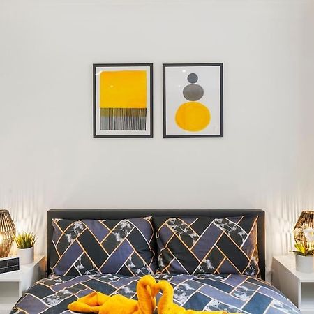 Modern 2 Bedroom Apartment In The Heart Of London Exteriör bild
