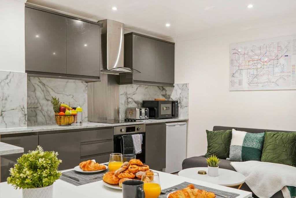 Modern 2 Bedroom Apartment In The Heart Of London Exteriör bild
